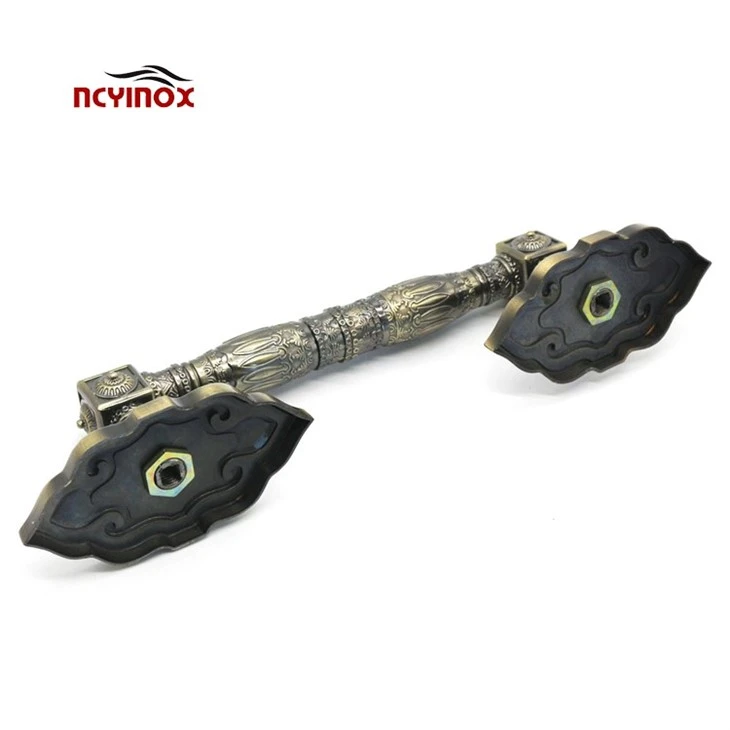 Firm And Exquisite Classical Golden Door Handle