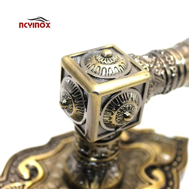 Firm And Exquisite Classical Golden Door Handle